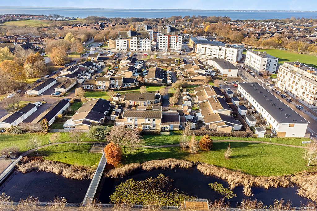 Havet är inte långt borta och inte heller service i Rydebäck centrum 