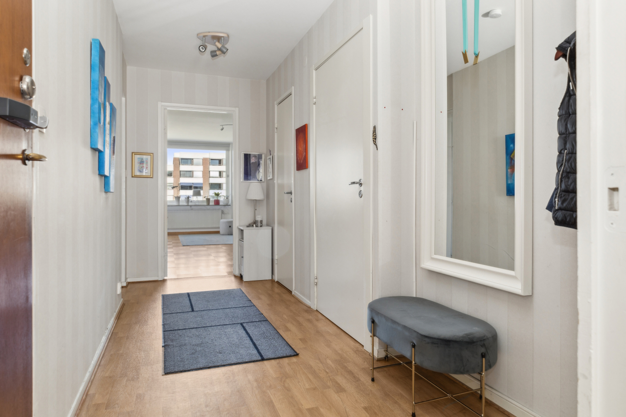 Välkomna in i hallen Välkomna in i hallen