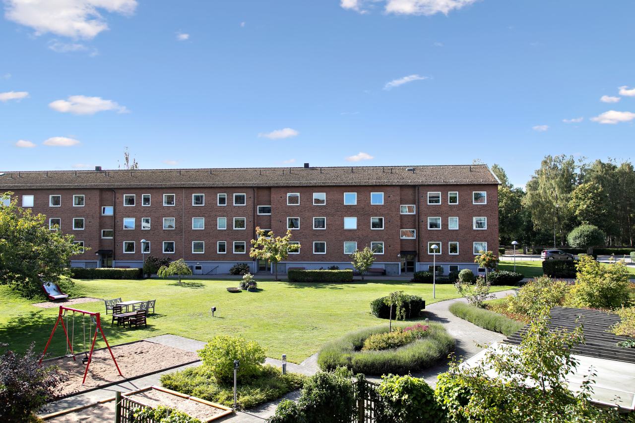 Fin och välskött innergård Fin och välskött innergård