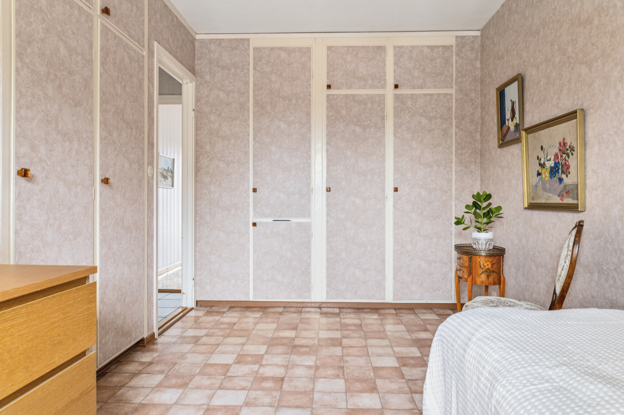Smart förvaring i flera inbyggda garderober Smart förvaring i flera inbyggda garderober