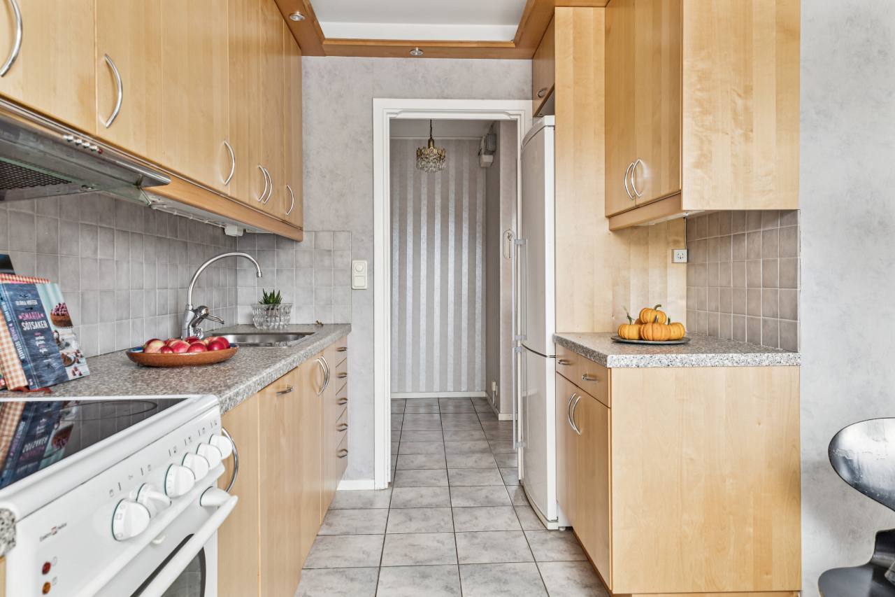 Goda arbetsytor och en trivsam plats för matlagning Goda arbetsytor och en trivsam plats för matlagning